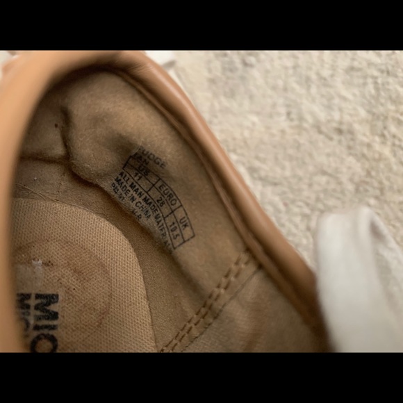 Michael Kors Logo Lace Up Sneakers Kids size 11 - Picture 5 of 8